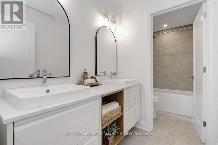 29393829/85-craig-henry-drive/craig-henrywoodvale/ottawa/ontario/K2G3S8_18