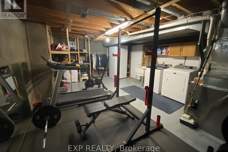 29135222/415-kintyre-private/carleton-square/ottawa/ontario/K2C3M9_15