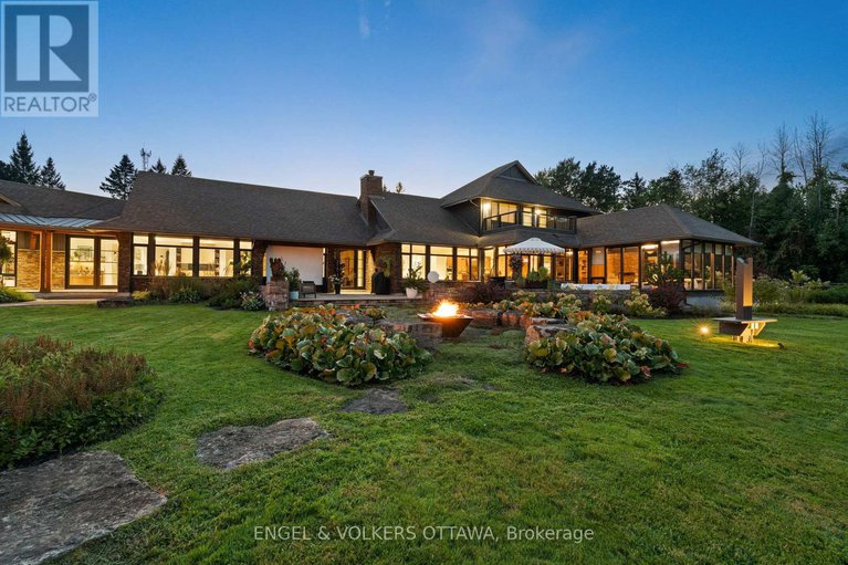 28961794/6351-rideau-valley-drive-n/manotick-south-to-roger-stevens/ottawa/ontario/K4M1B3_15