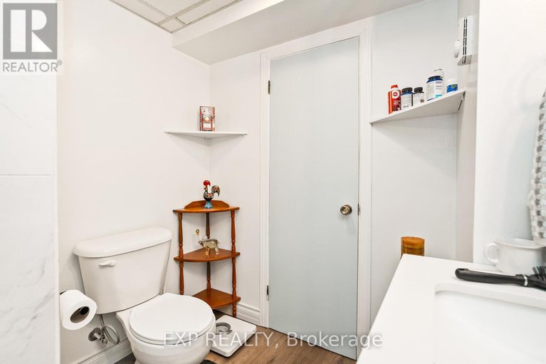 28303908/322-galloway-drive/bilberry-creekqueenswood-heights/ottawa/ontario/K1E1W3_27