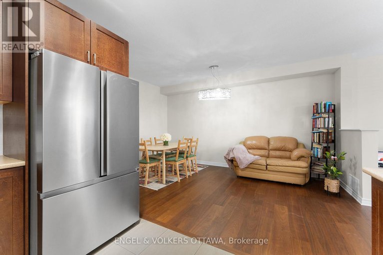 29192697/622-moorpark-avenue/emerald-meadowstrailwest/ottawa/ontario/K2M0B6_12