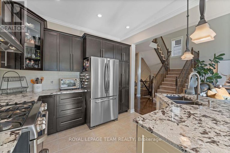 29011839/141-trail-side-circle/springridgeeast-village/ottawa/ontario/K4A5B3_18