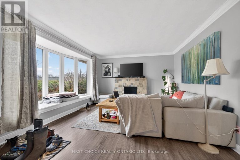 29620538/1307-aurele-street/pineview/ottawa/ontario/K1B3L4_7