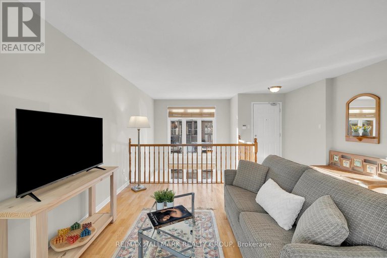 29166577/4-577-reardon-private/heron-gateindustrial-park/ottawa/ontario/K1V2K9_9