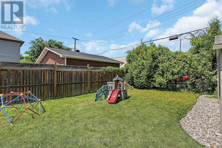 28867901/353-spartan-avenue/vanier/ottawa/ontario/K1K1J6_37