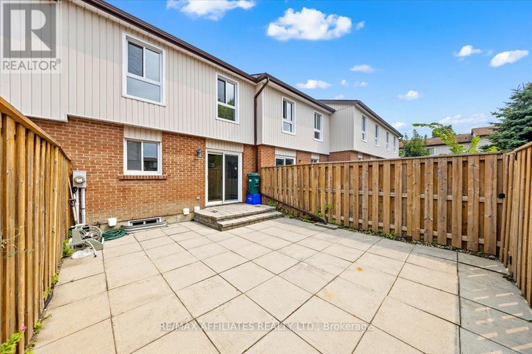 28695560/3192-bannon-way/blossom-parkkemp-parkfindlay-creek/ottawa/ontario/K1T1T3_36