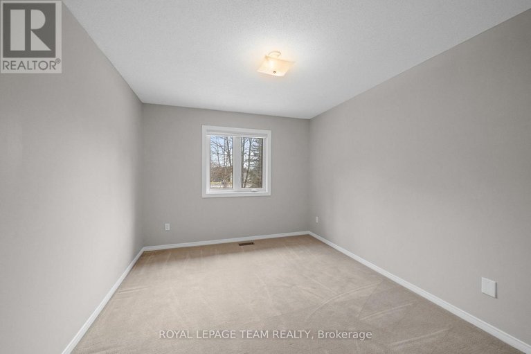 29629893/6584-harvest-grove-drive/greely/ottawa/ontario/K4P1E9_31