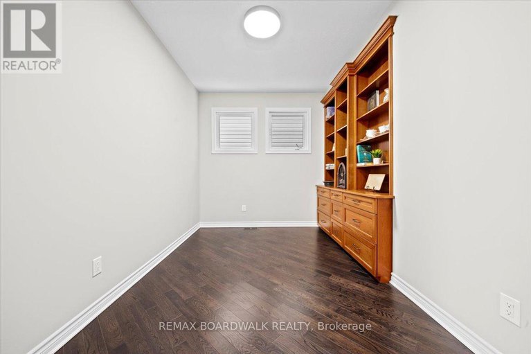 29434197/130-pinelock-street/emerald-meadowstrailwest/ottawa/ontario/K2M0L5_10