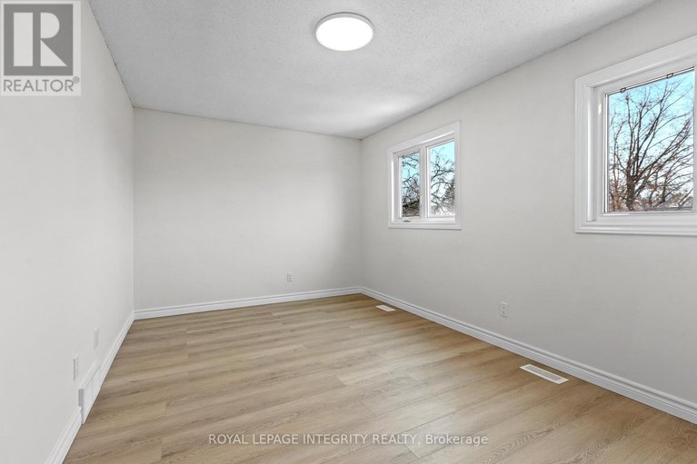 29579805/6368-viseneau-drive/chateauneuf/ottawa/ontario/K1C2J2_21