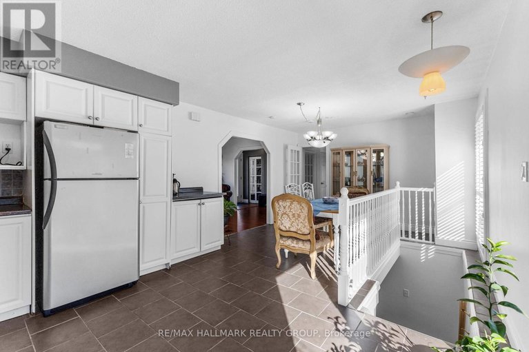 29571261/1902-rosebella-avenue/blossom-parkleitrim/ottawa/ontario/K1T1G7_12