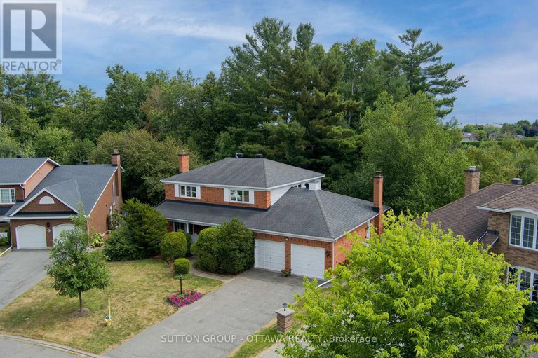 28824766/9-sundance-court/sheahan-estatestrend-village/ottawa/ontario/K2H8T4_48