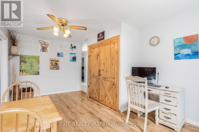 28587958/17-casselman-street/finch/north-stormont/ontario/K0C1K0_20