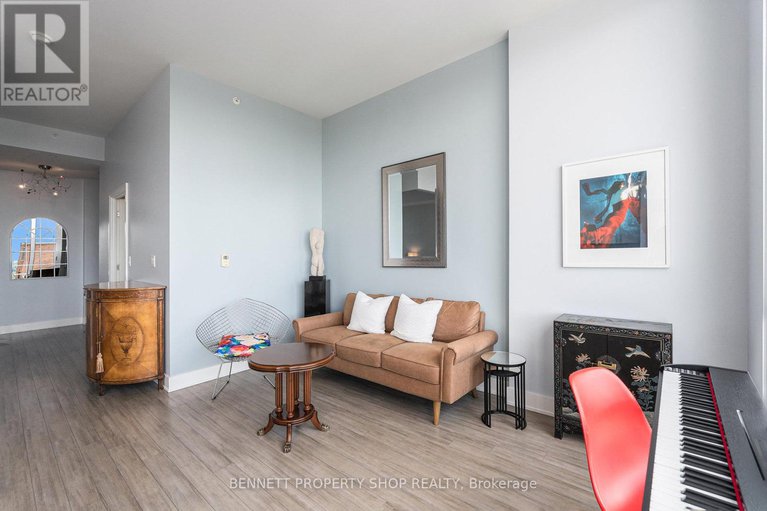 28515654/ph06-118-holmwood-avenue/glebe/ottawa/ontario/K1S5J5_9