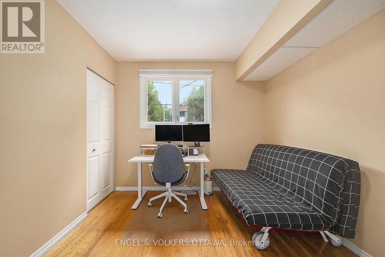 28574224/1841-lorraine-avenue/urbandale-acres/ottawa/ontario/K1H6Z7_6