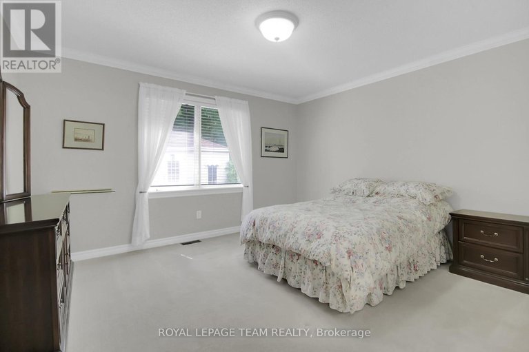 28641849/35-fieldcrest-avenue/longfields/ottawa/ontario/K2J4Y8_20