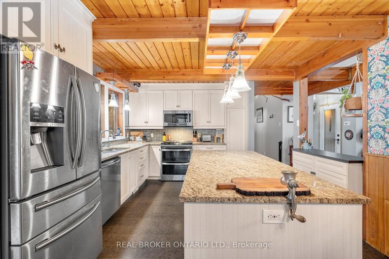 29461292/1-woodland-drive/mcnabbraeside-twps/mcnabbraeside/ontario/K0A1G0_21