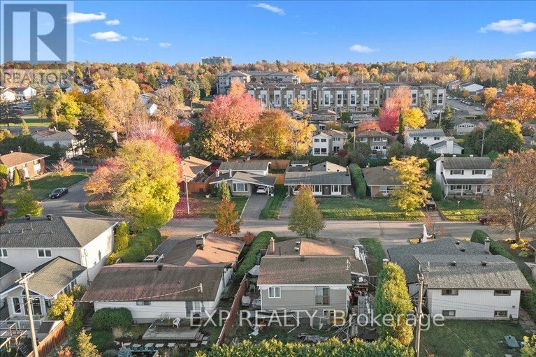 29470733/2670-stone-crescent-n/redwood-park/ottawa/ontario/K2H6Z1_4