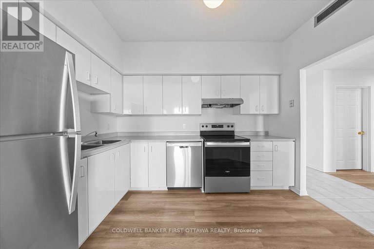 29430525/1403-215-parkdale-avenue/mechanicsville/ottawa/ontario/K1Y4T8_18