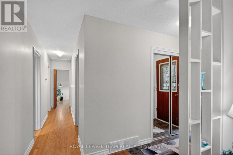 28978666/46-quinpool-crescent/arbeatha-park/ottawa/ontario/K2H6J1_13