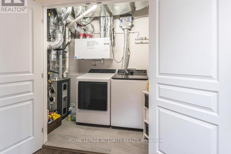 29555752/201-300-jatoba-private/emerald-meadowstrailwest/ottawa/ontario/K2V0E7_26