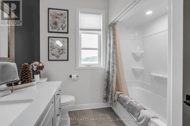 28617240/72-dale-street/long-sault/south-stormont/ontario/K0C1M0_34