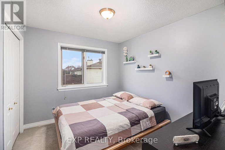 29215208/7-forestglade-crescent/hunt-club-park/ottawa/ontario/K1G5X3_24