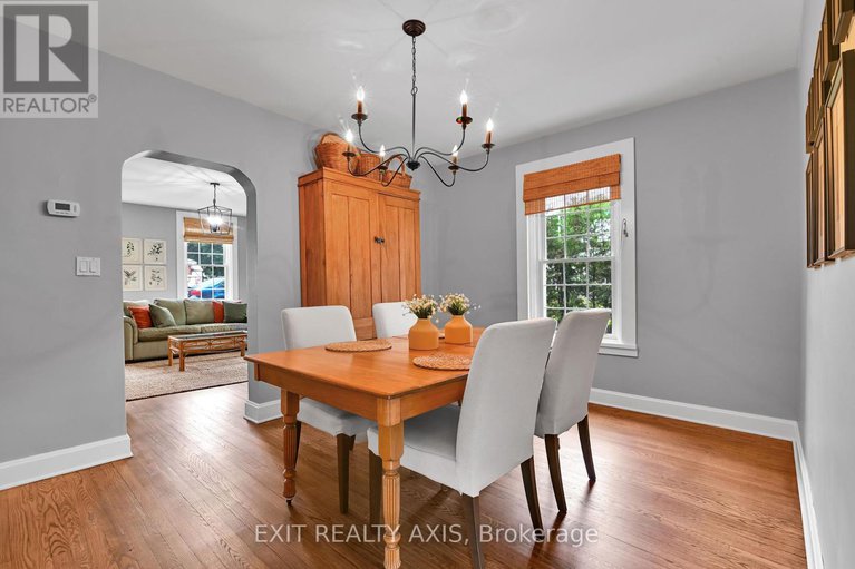 28474942/208-clothier-street-e/kemptville/north-grenville/ontario/K0G1J0_22