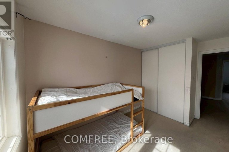 29454048/294-waymark-crescent/emerald-meadowstrailwest/ottawa/ontario/K2M0A5_16