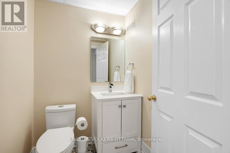 27959648/8-mary-hill-crescent/richmond/ottawa/ontario/K0A2Z0_37
