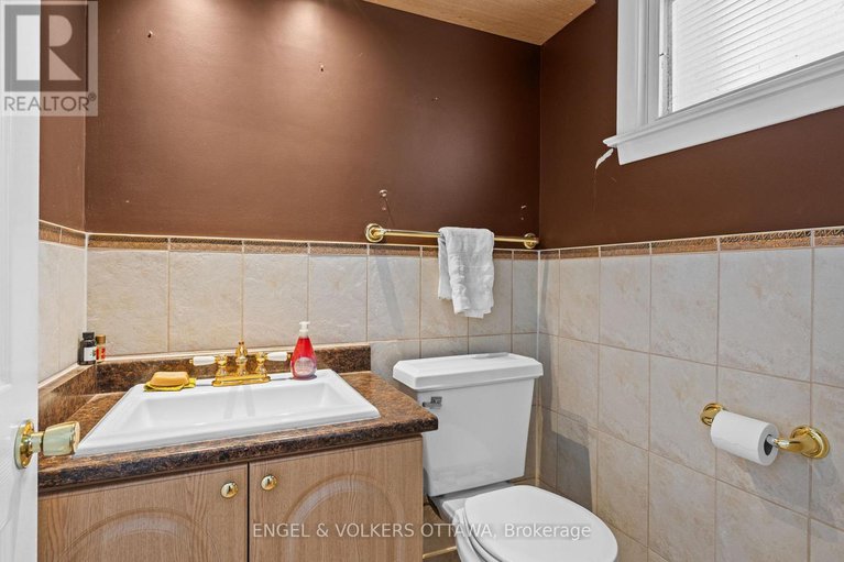 29184532/2626-elmhurst-street/queensway-terrace-north/ottawa/ontario/K2B7N6_18