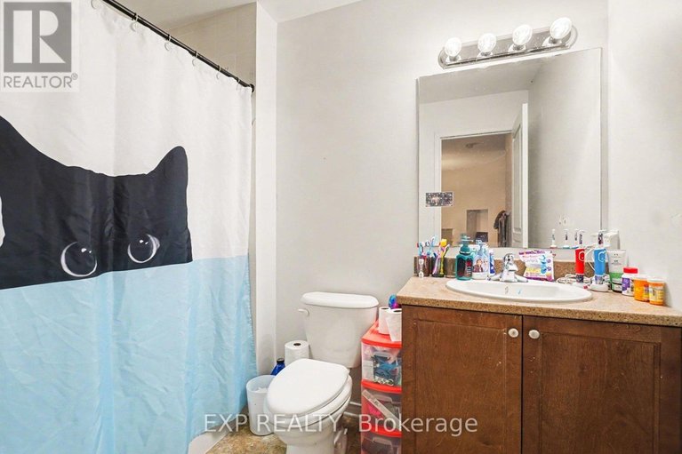 29298211/735-regiment-avenue/emerald-meadowstrailwest/ottawa/ontario/K2M0E6_16