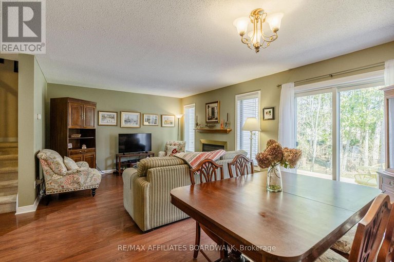 28214042/57-kathleen-crescent/stittsville-central/ottawa/ontario/K2S1L5_11