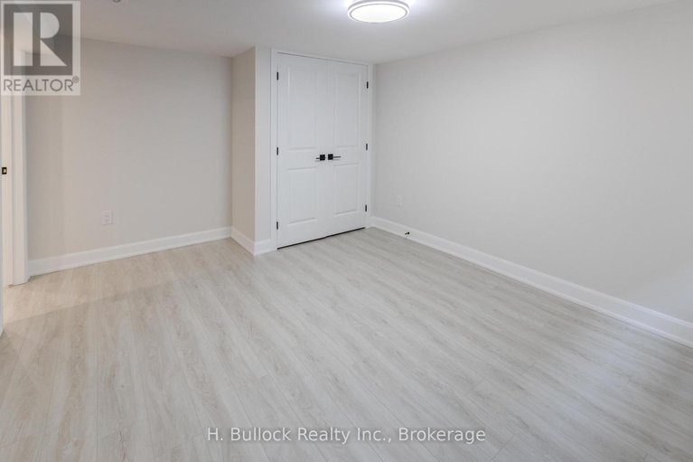 28700937/3336-kodiak-street/south-keys/ottawa/ontario/K1V7S8_10