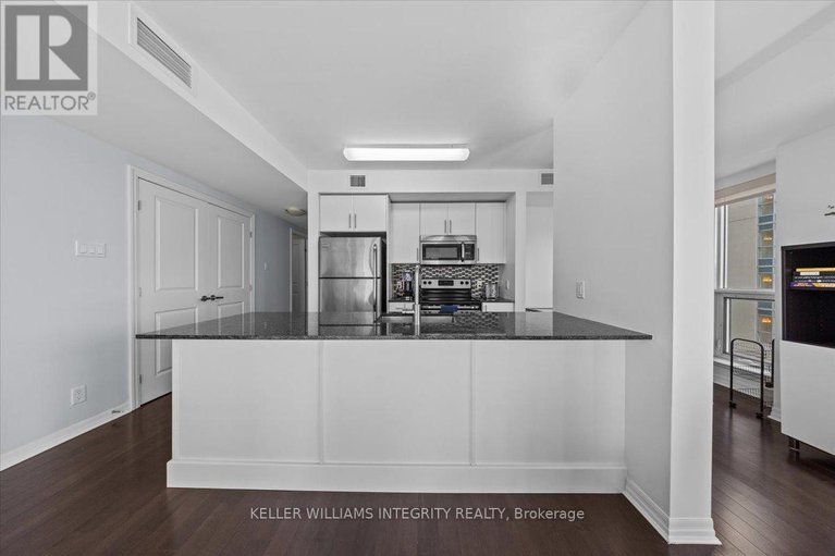 28450241/909-242-rideau-street/sandy-hill/ottawa/ontario/K1N0B7_14