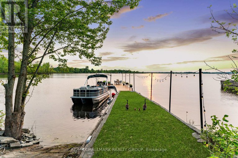28652851/17-hastings-street/crystal-bayrocky-point/ottawa/ontario/K2H8C2_41