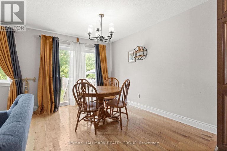 28887715/2309-marble-crescent/town-of-rockland/clarence-rockland/ontario/K4K0G9_16