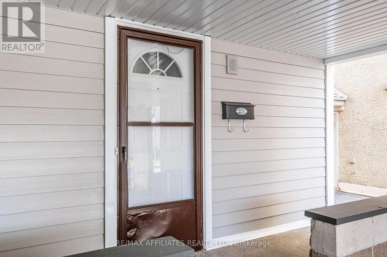 28240120/70-3415-uplands-drive/hunt-club/ottawa/ontario/K1V9N4_3