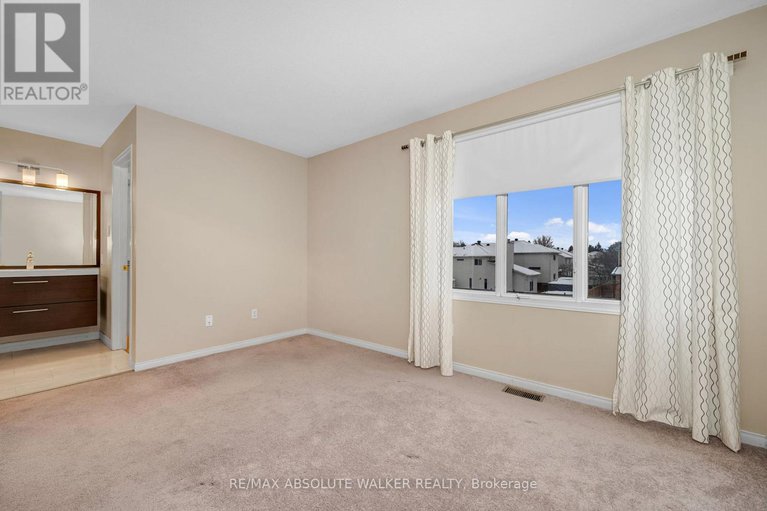 29164977/1679-greywood-drive/chateauneuf/ottawa/ontario/K1C4W3_16