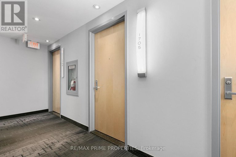 28231546/1705-179-metcalfe-street/ottawa-centre/ottawa/ontario/K2P0W1_22