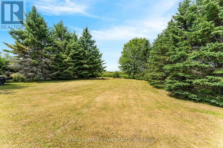 28601734/106-porcupine-trail/dunrobin-shores/ottawa/ontario/K0A1T0_41