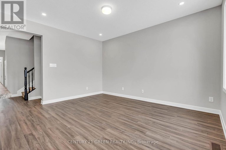 28603558/2183-winsome-terrace/fallingbrookgardenway-south/ottawa/ontario/K4A5M9_11