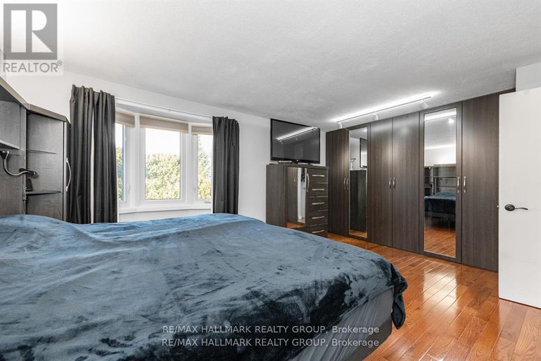 29396771/51-1803-lamoureux-drive/queenswood-heights-south/ottawa/ontario/K1E2H3_23