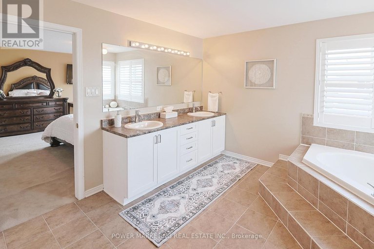28585317/124-strathcarron-crescent/morgans-grantsouth-march/ottawa/ontario/K2K0C7_36