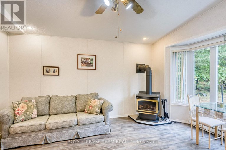 28753812/200-smith-lane/pakenham/mississippi-mills/ontario/K0A2X0_29
