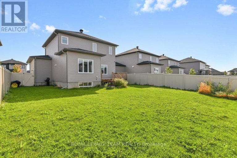 28851206/69-duncanville-street/village-of-russell/russell/ontario/K4R0E9_35