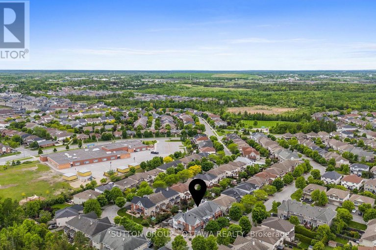 28401647/324-horseshoe-crescent-e/stittsville-north/ottawa/ontario/K2S0B6_31