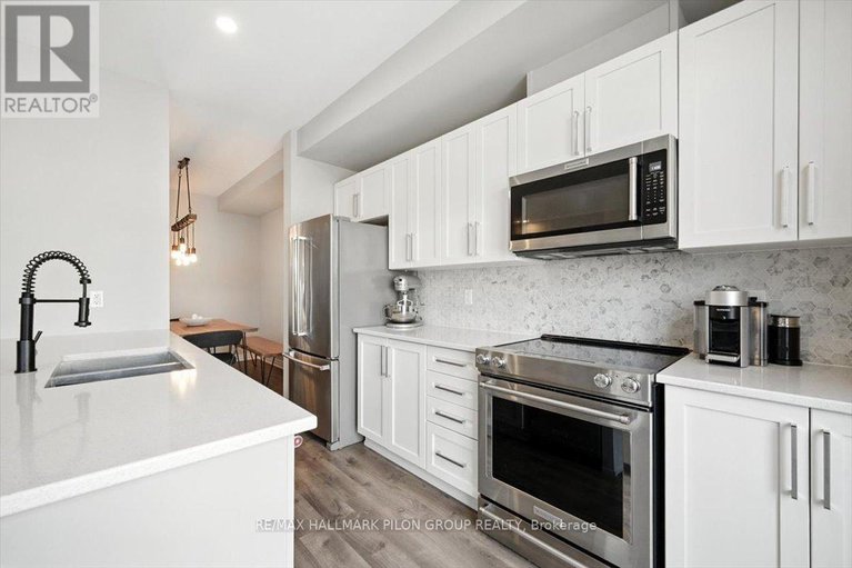 28840776/381-gerry-lalonde-drive/avalon-west/ottawa/ontario/K4A0X2_7