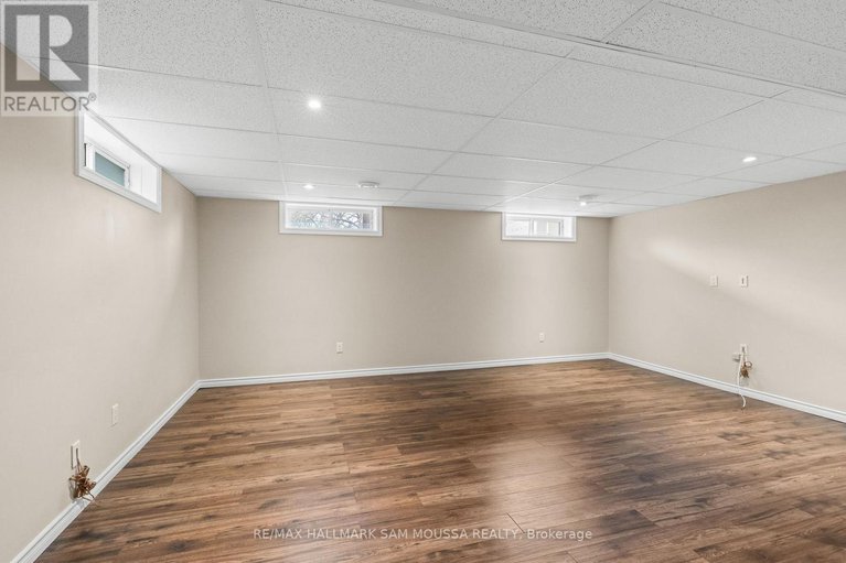 29121387/1208-stanton-road/queensway-terrace-southridgeview/ottawa/ontario/K2C3E2_24