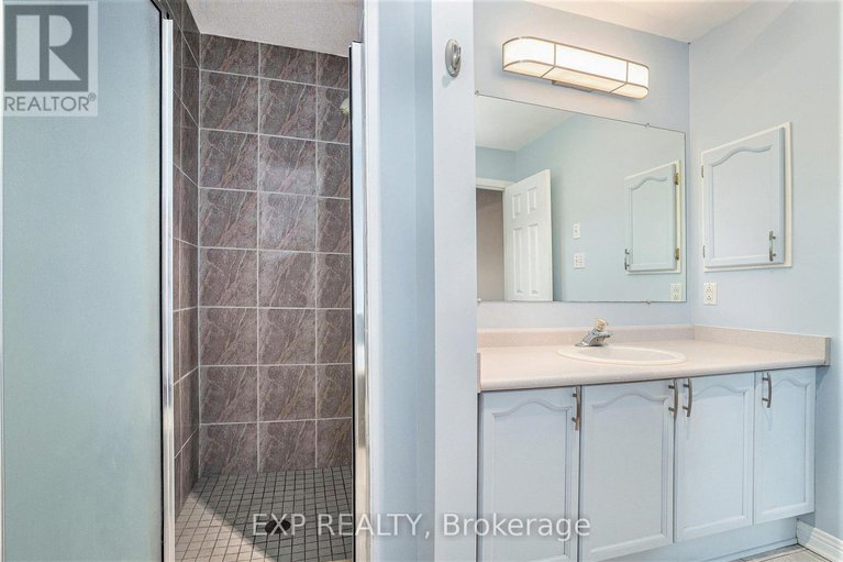 28267906/29-woodford-way/longfields/ottawa/ontario/K2J4B9_28