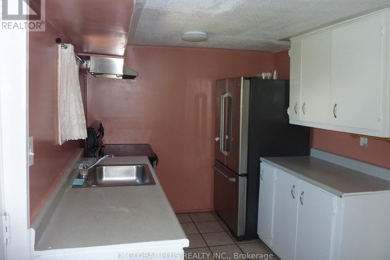 28634194/18317-county-rd-2-highway/south-glengarry-charlottenburgh-twp/south-glengarry/ontario/K6H5R5_9